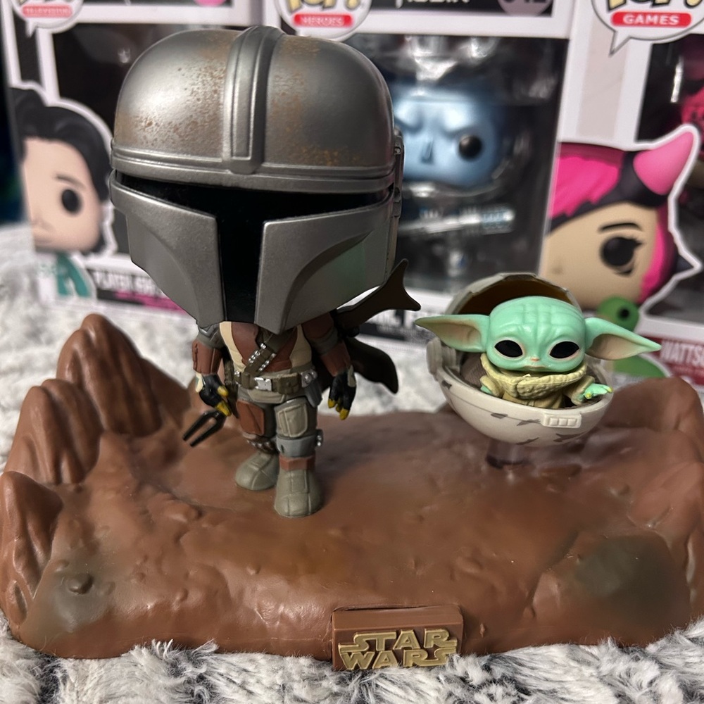 The Mandalorian with The Child bobble head